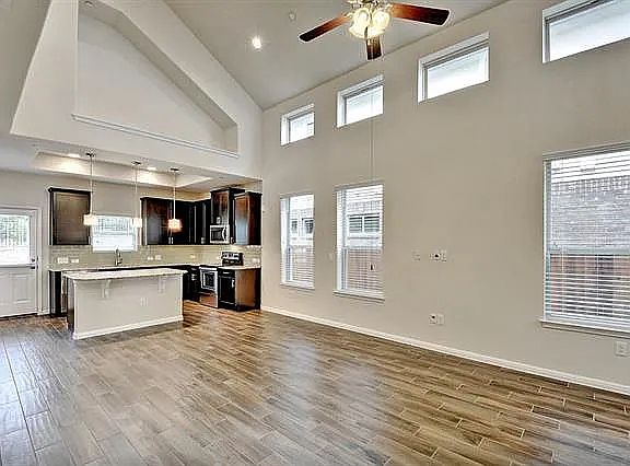 3rd image of 3240 E Whitestone Blvd Unit 64