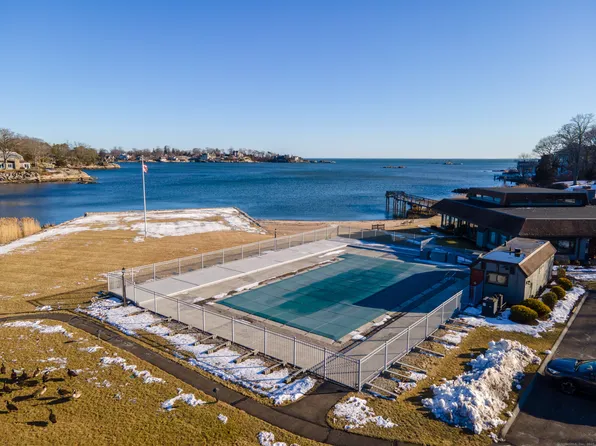 28 Harbour Village #C, Branford, CT 06405