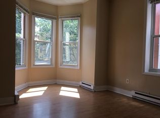 309 N 41st St APT 2R, Philadelphia, PA 19104