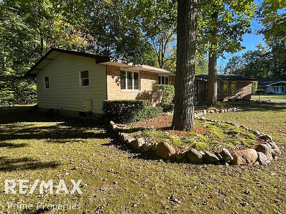 2nd image of 10286 Rene Dr
