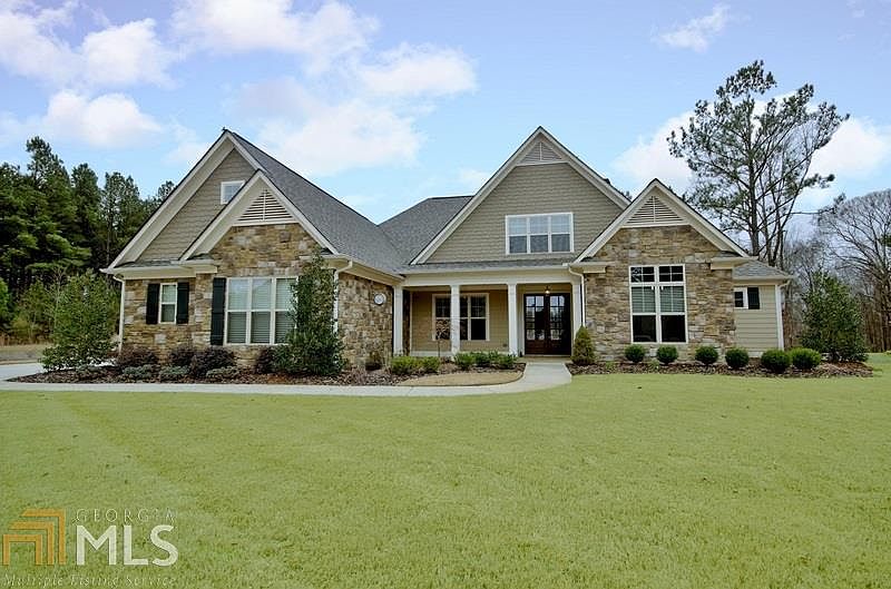 2nd image of 102 Cattail Ct