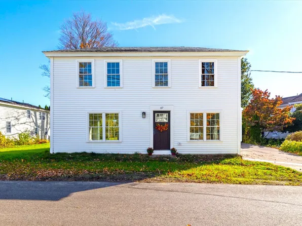 67 Maple St, Oakham, MA 01068