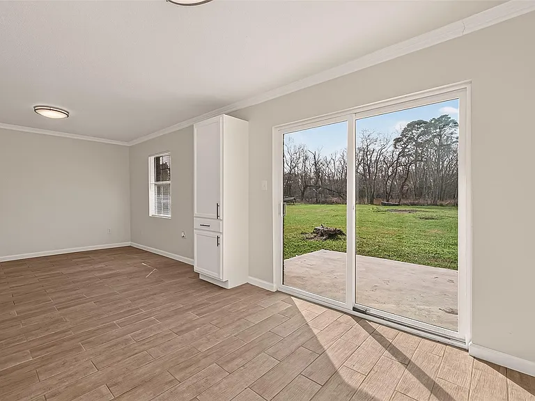 25409 Pebble Dr — Photo 16