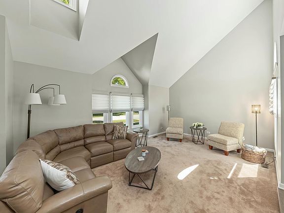 3rd image of 1222 Ardmore Dr