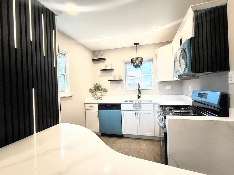 9637 S Wood St #1 — Photo 7