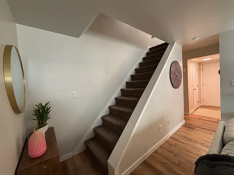 1024 Oxford Ln #66 — Photo 4