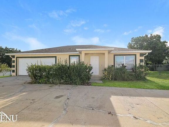 3rd image of 1921 Manatee Dr