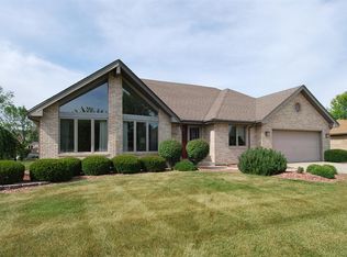 10758 Maue Dr, Orland Park, IL 60467