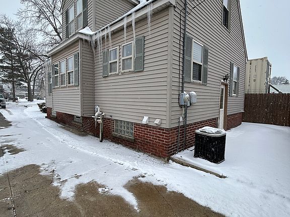 3rd image of 20740 Hugo St