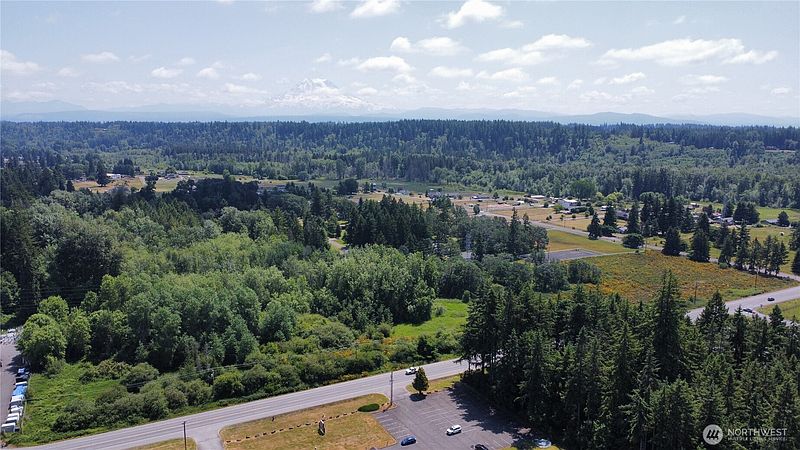 4th image of 26527 Mountain Hwy E