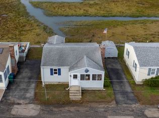 68 Hobson Ave, Hampton, NH 03842