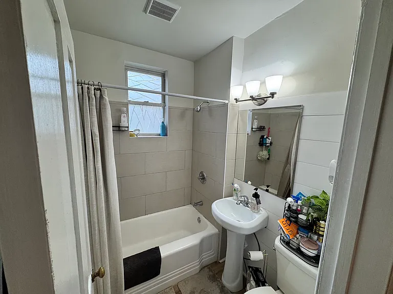 213 Front St #1 — Photo 9