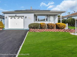 866 Jamaica Blvd, Toms River, NJ 08757