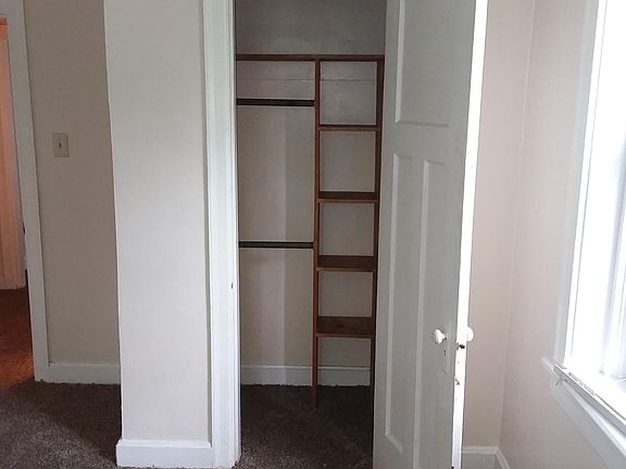 5th image of 237 Hunsford St APT 5