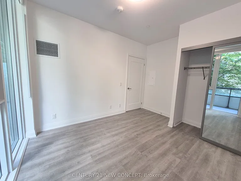 65 Broadway Ave S #209 — Photo 8