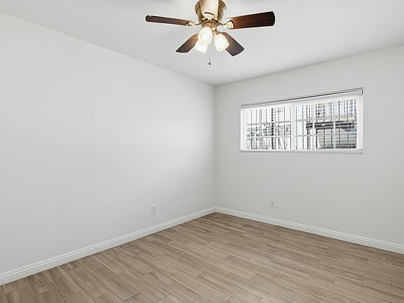 4th image of 4253 1/2 Altadena Ave #1/2