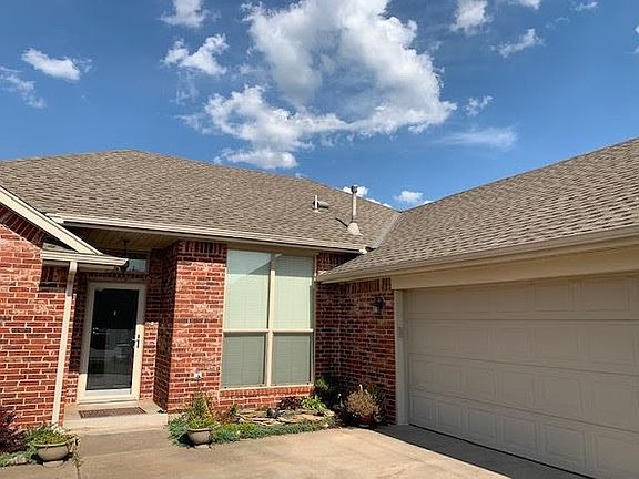 3rd image of 1200 S Stoneridge Dr