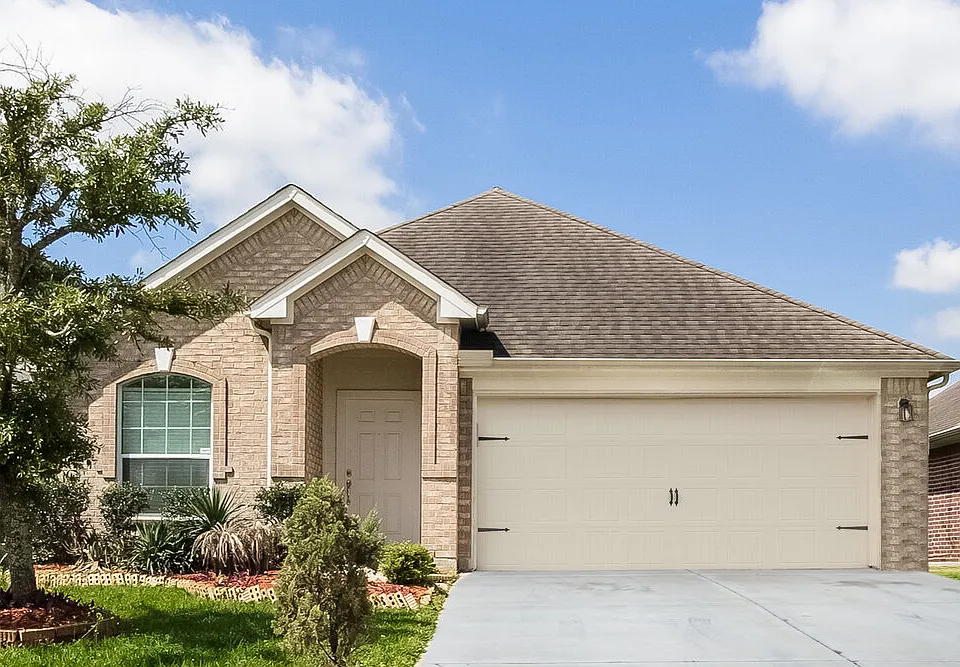 1711 Rock Ridge Dr