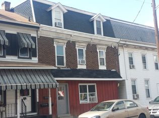 369 N 10th St APT 3, Lebanon, PA 17046