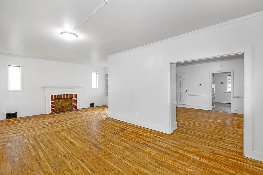 3 bed, 1.5 bath, 1404 sqft, $1,395 — Photo 2