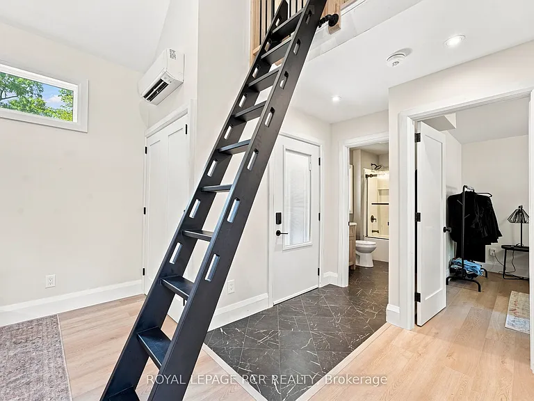 23 Mark St — Photo 9