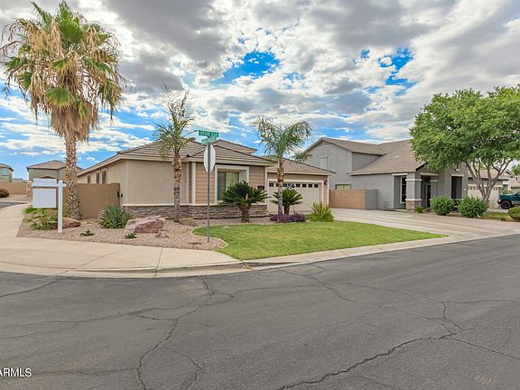 3rd image of 34910 N Spur Cir