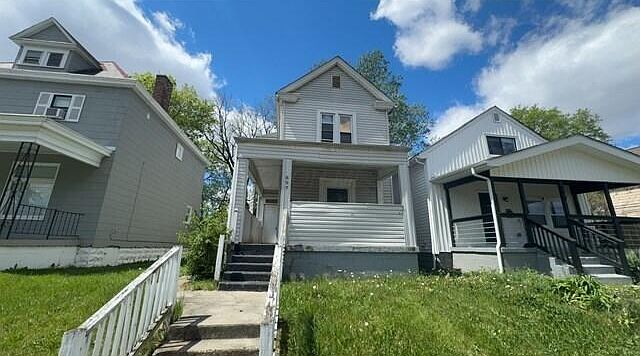 1st image of 697 Kelton Ave