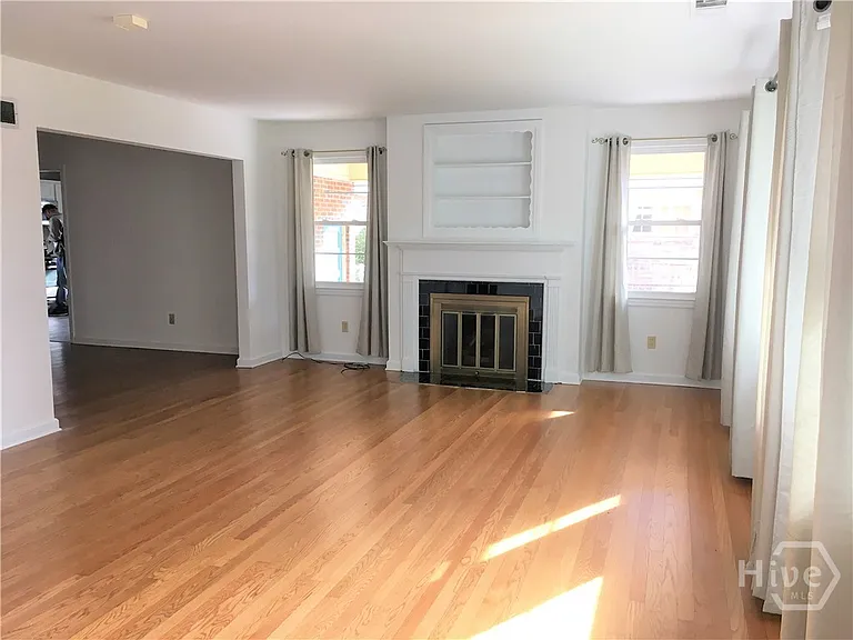 130 Andover Dr — Photo 6