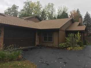 964 Indian Boundary Dr, Westmont, IL 60559