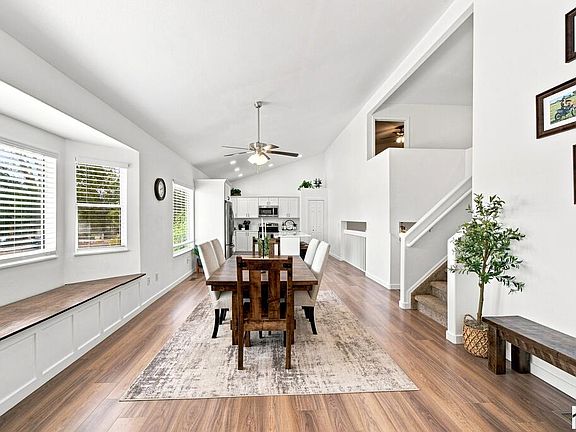 5th image of 367 W Baldwyn Dr