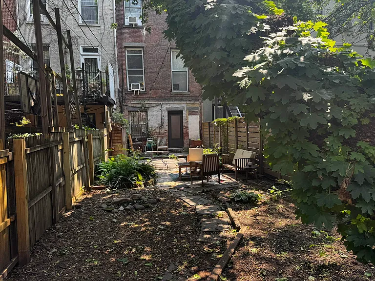 224 Cumberland St #1 — Photo 1