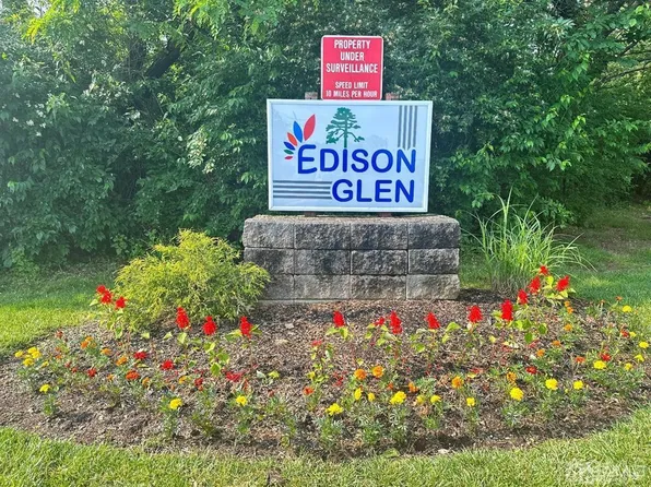 1702 Edison Glen Ter, Edison, NJ 08837
