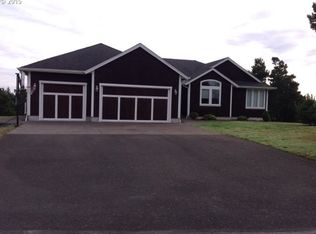 89089 Stellar Ln, Warrenton, OR 97146