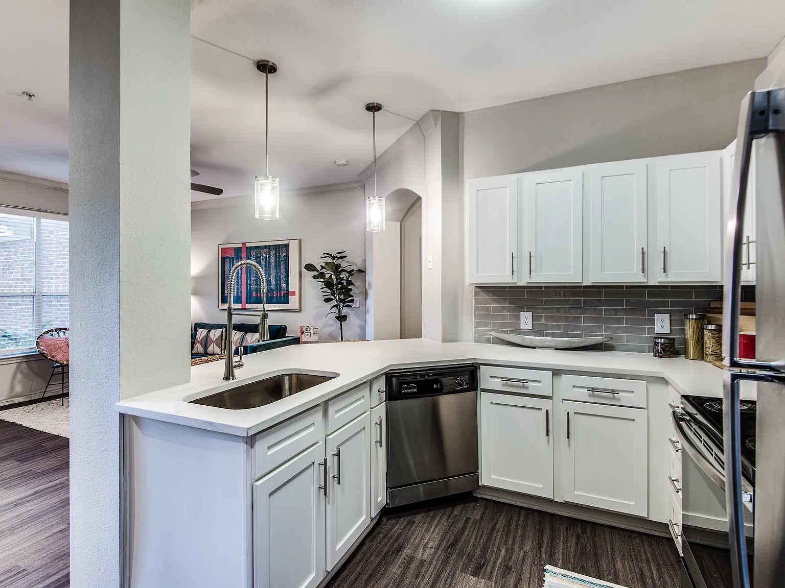 Aventura on Briar Forest — Photo 3
