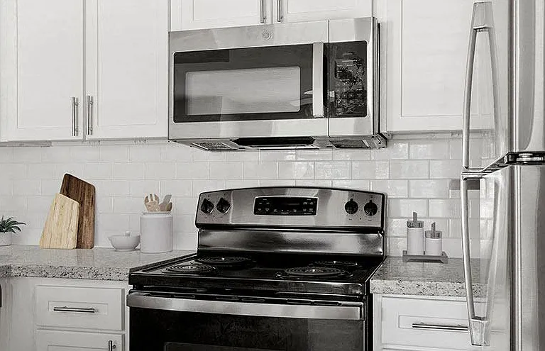 8181 Med Center Apartments — Photo 13