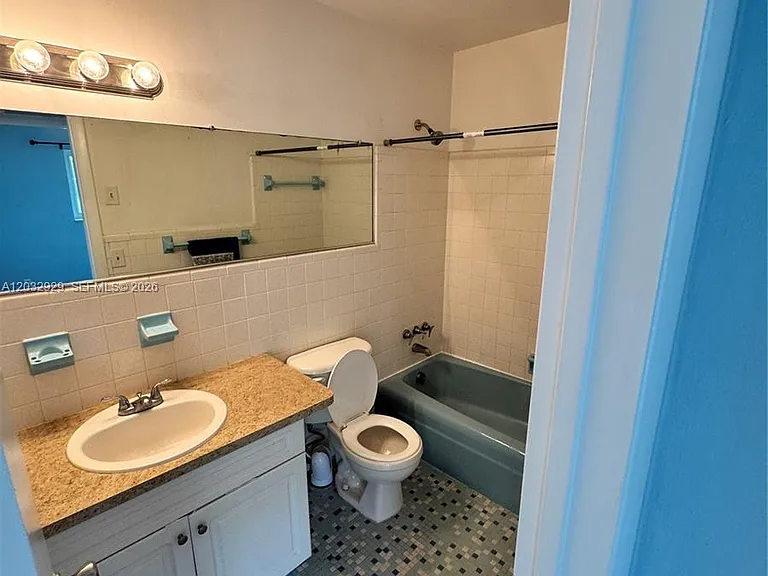 2701 NE 1st St #203 — Photo 6