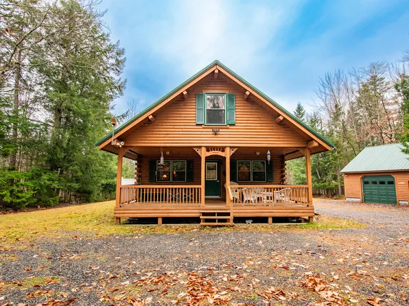 865 Barnard Road, Williamsburg Twp, ME 04414