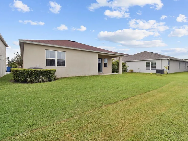 10606 Laguna Plains Dr — Photo 33