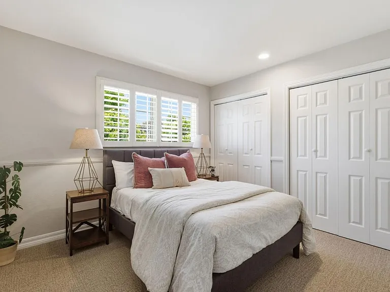 7516 Shady Hollow Dr — Photo 15