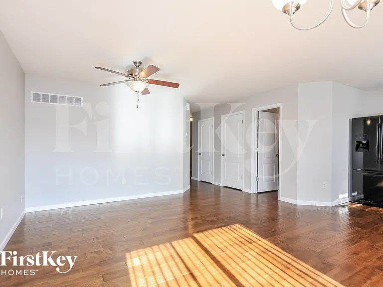 230 Cimarron Ridge Xing — Photo 3
