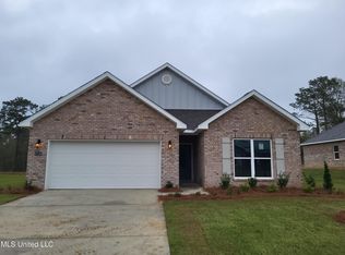 87128 Highpoint Dr, Diamondhead, MS 39525