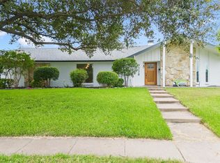 3228 Brookhaven Club Dr, Farmers Branch, TX 75234