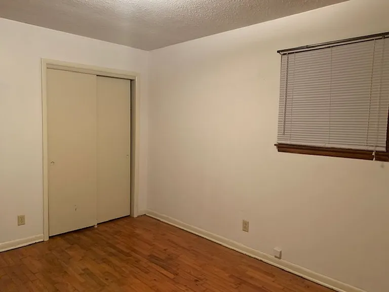 1249 S Cedarbrook Ave — Photo 13