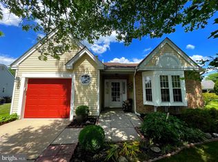 6 Witherod Ct, Mount Laurel, NJ 08054