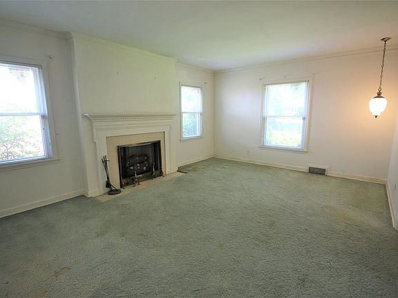 5th image of 3695 Guernsey Ave