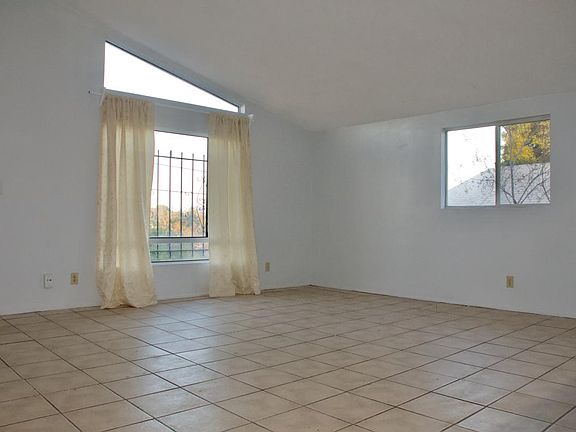 3rd image of 4121 C St
