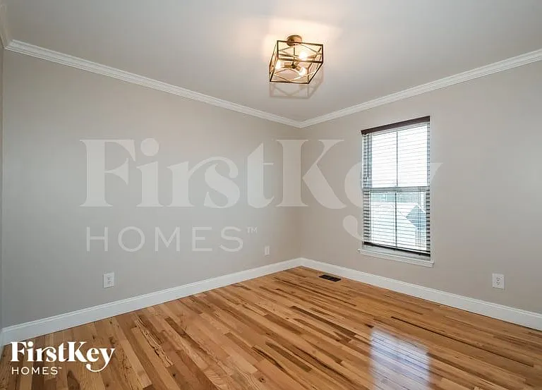 3218 Tiber St — Photo 10