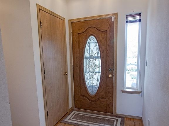 4th image of 202 100th Street Ct E