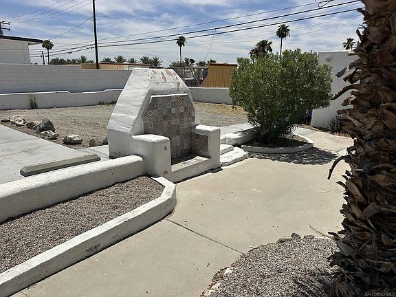 4th image of 66351 1st St