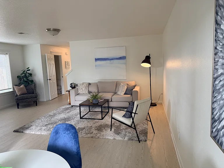 12623 SE Division St #B — Photo 4